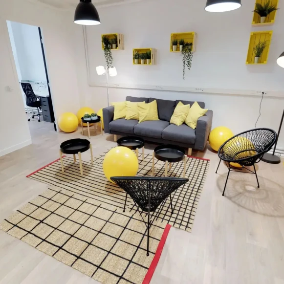 Espace indépendant 191 m² 40 postes Location bureau Rue des Petites Écuries Paris 75010 - photo 3