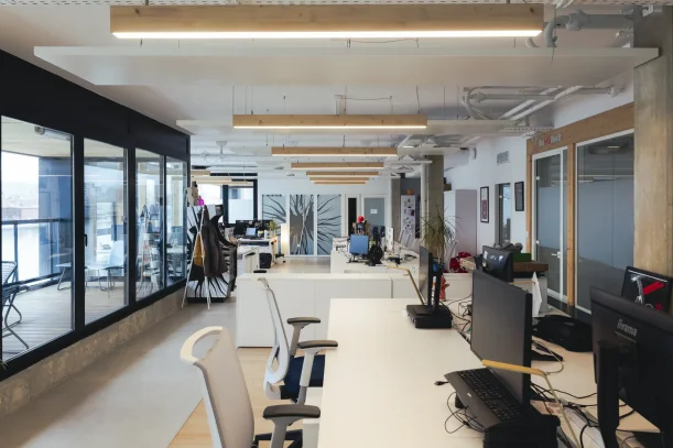 Bureau privé - 76100 - 18 postes - 5600€