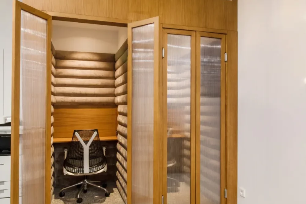 Bureau privé - 75011 - 92 postes - 59000€