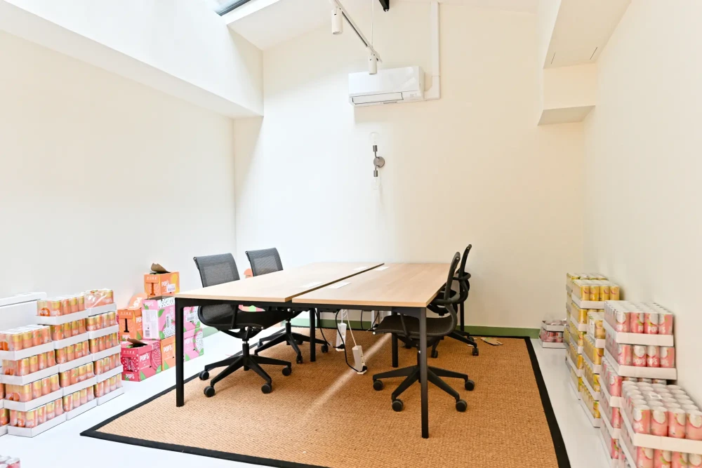 Espace indépendant - 75010 - 24 postes - 13200€