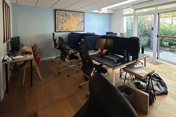 Espace indépendant - 94250 - 40 postes - 11000€