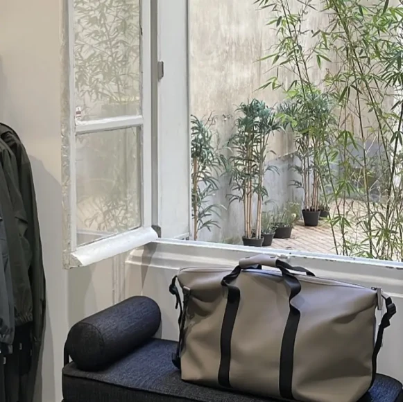 Bureau privé 9 m² 2 postes Location bureau Rue Lamarck Paris 75018 - photo 3