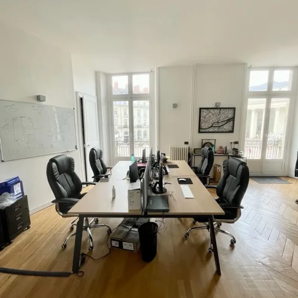 Bureau privé 55 m² 12 postes Location bureau Rue Regnard Nantes 44000 - photo 3