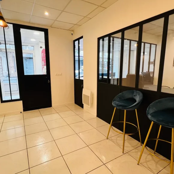 Espace indépendant 9 m² 2 postes Coworking Rue Solférino Aubervilliers 93300 - photo 6
