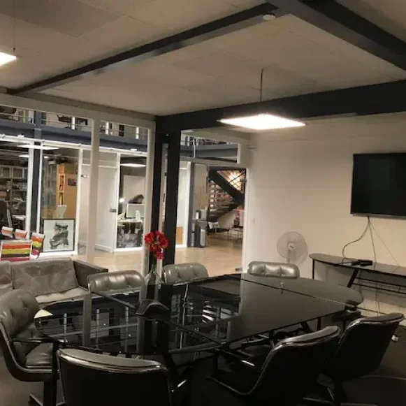 Bureau privé 13 m² 3 postes Location bureau Rue Dulong Paris 75017 - photo 1
