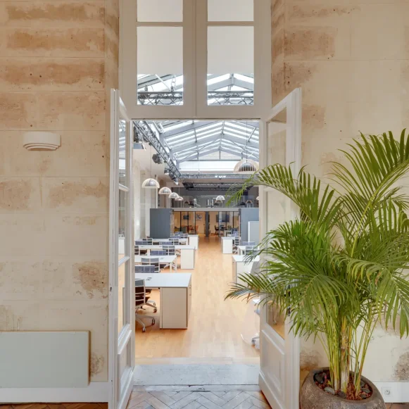 Bureau privé 850 m² 120 postes Coworking Rue Charlot Paris 75003 - photo 3
