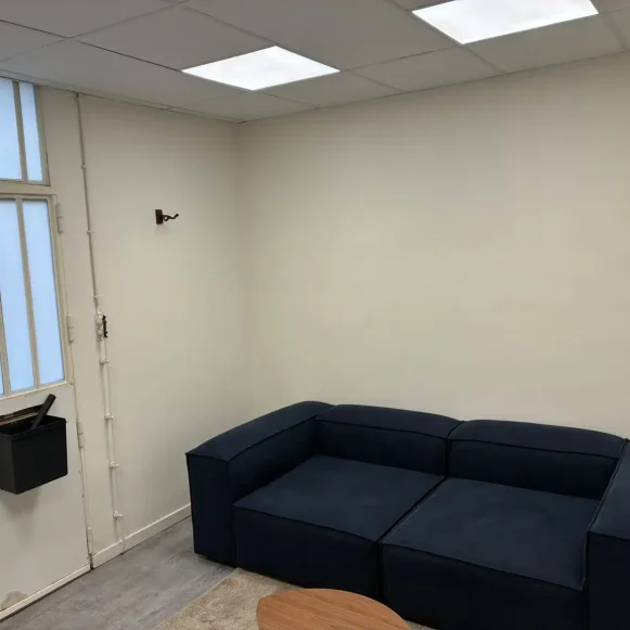 Espace indépendant 40 m² 10 postes Location bureau Boulevard Richard-Lenoir Paris 75011 - photo 2