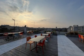 Open Space - 59800 - 40 postes - 250€