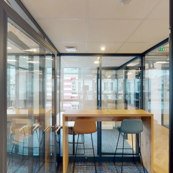 Espace indépendant 133 m² 30 postes Location bureau Rue des Petits Hôtels Paris 75010 - photo 10