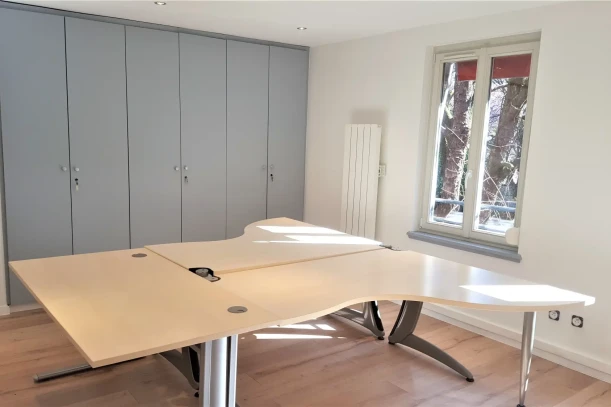 Bureau privé - 67000 - 3 postes - 990€