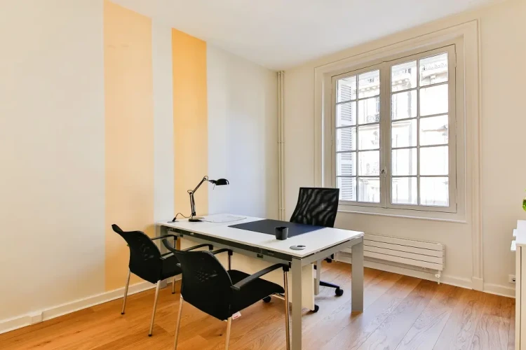 Bureau privé - 75017 - 1 poste - 950€