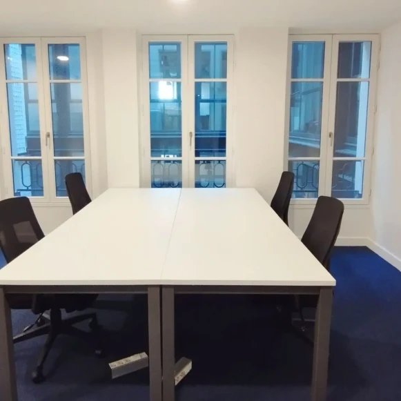 Bureau privé 21 m² 4 postes Coworking Rue de la Terrasse Paris 75017 - photo 1