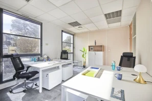Bureau privé - 13100 - 2 postes - 978€