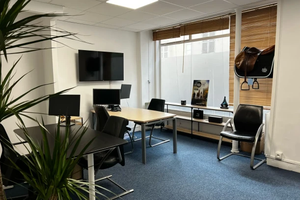 Open Space - 75014 - 4 postes - 400€