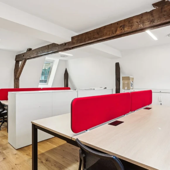 Bureau privé 40 m² 10 postes Location bureau Rue Vercingétorix Paris 75014 - photo 1