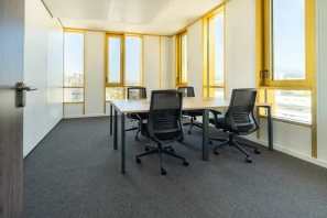 Bureau privé - 06200 - 4 postes - 1580€