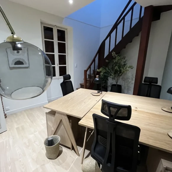 Bureau privé 60 m² 7 postes Coworking Rue de la Tannerie Nantes 44100 - photo 1