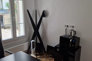 Espace indépendant - 75015 - 10 postes - 3600€