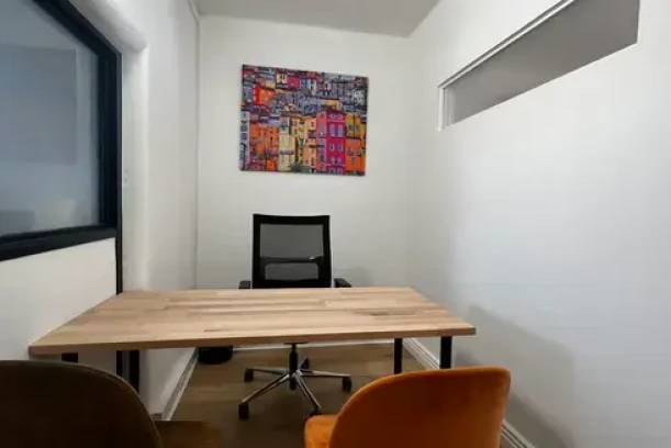 Bureau privé - 95130 - 2 postes - 380€