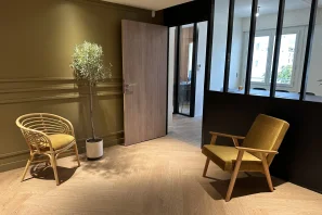 Bureau privé - 69006 - 4 postes - 1590€
