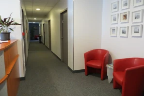 Bureau privé - 69570 - 2 postes - 550€