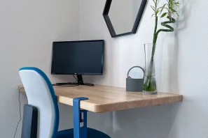 Open Space - 37000 - 10 postes - 209€