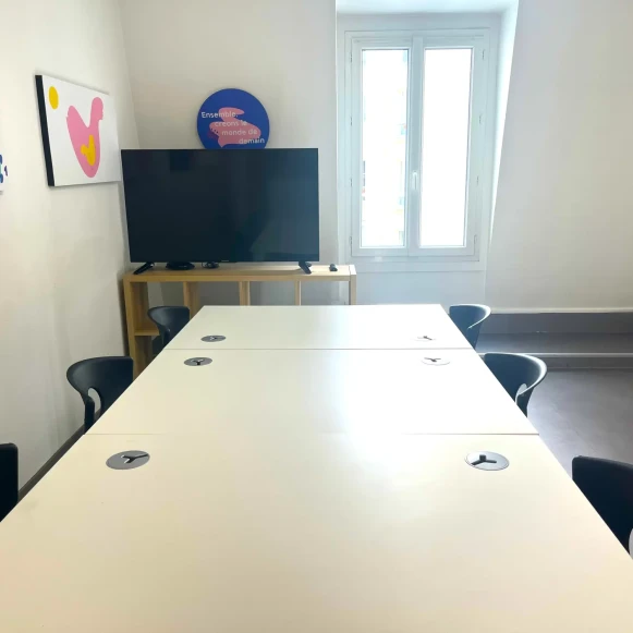 Bureau privé 18 m² 4 postes Coworking Rue de Cîteaux Paris 75012 - photo 3