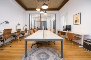 Open Space - 75010 - 2 postes - 350€