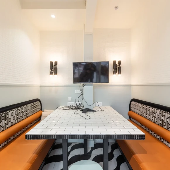 Espace indépendant 140 m² 24 postes Location bureau Rue de Laborde Paris 75008 - photo 10