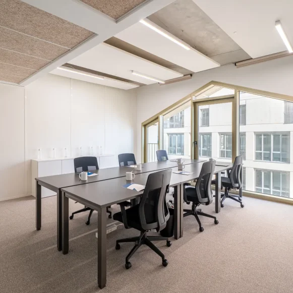 Bureau privé 25 m² 6 postes Location bureau Rue Philippe Jolly Bordeaux 33800 - photo 1