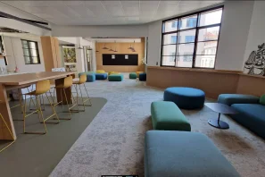 Open Space - 13001 - 10 postes - 300€