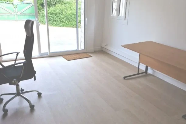 Bureau privé - 31500 - 4 postes - 660€
