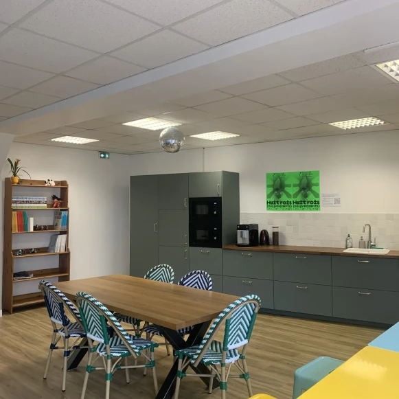 Bureau privé 40 m² 10 postes Location bureau Rue Chanzy Paris 75011 - photo 4