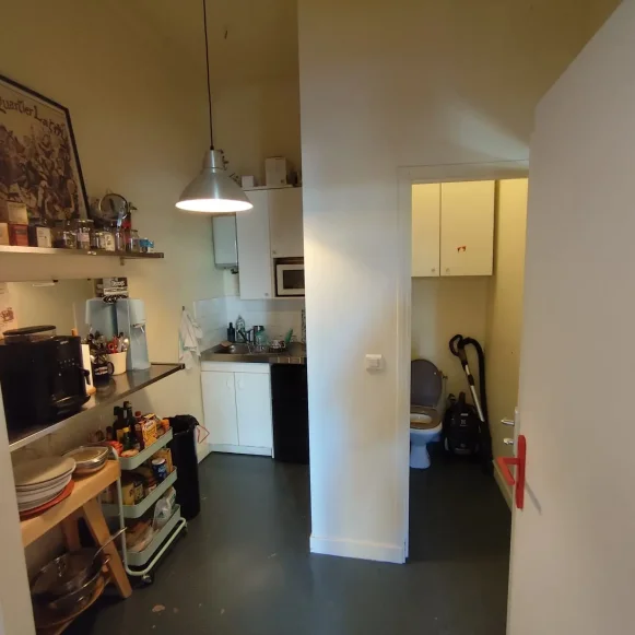 Espace indépendant 60 m² 9 postes Location bureau Cour des Petites Écuries Paris 75010 - photo 6