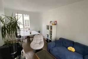 Bureau privé - 75002 - 3 postes - 2000€