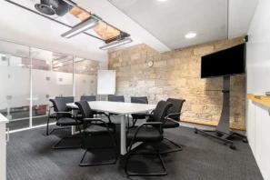 Bureau privé - 13002 - 20 postes - 9490€