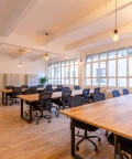 Open Space - 75011 - 24 postes - 390€