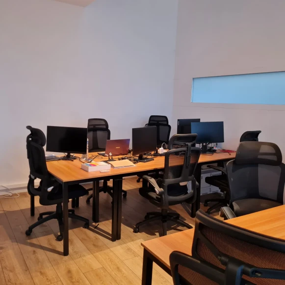 Espace indépendant 180 m² 20 postes Location bureau Rue Raymond Aron Paris 75013 - photo 6