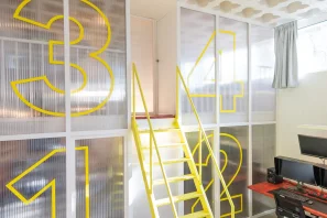 Open Space - 75020 - 4 postes - 700€