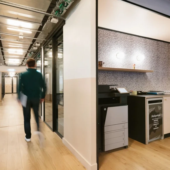 Bureau privé 30 m² 12 postes Coworking Rue des Archives Paris 75003 - photo 8