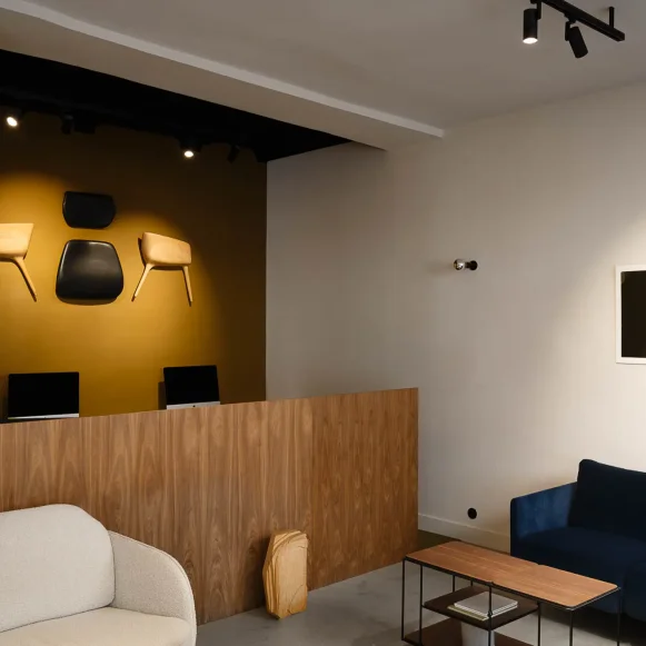 Bureau privé 50 m² 10 postes Coworking Passage de la Bonne Graine Paris 75011 - photo 2