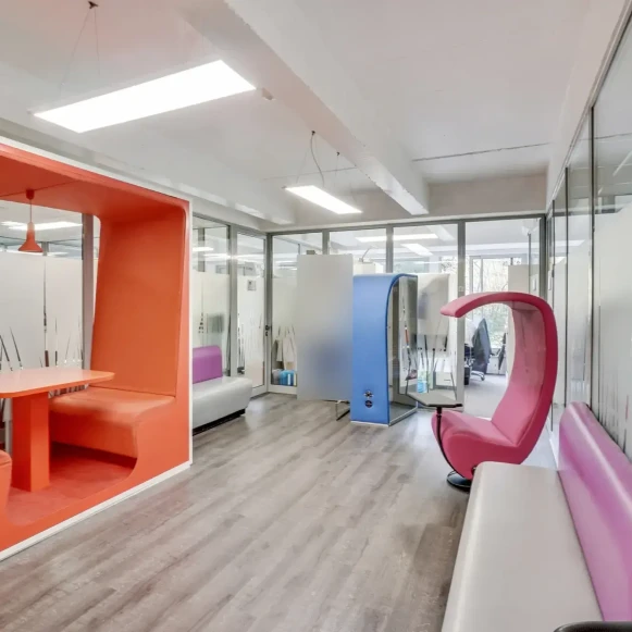 Bureau privé 27 m² 8 postes Location bureau Rue des Longs Prés Boulogne-Billancourt 92100 - photo 3