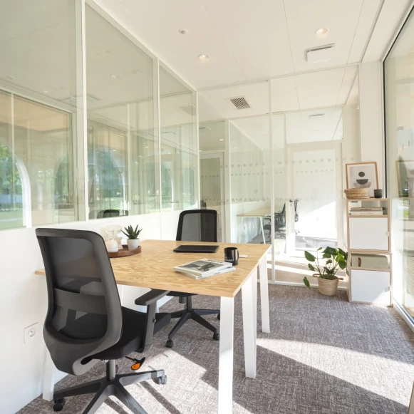Bureau privé 10 m² 2 postes Coworking Rue Denis Papin Villeneuve-d'Ascq 59650 - photo 4