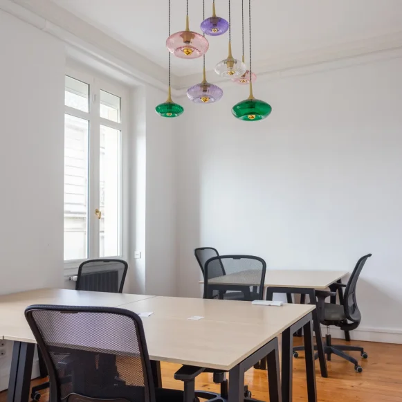 Bureau privé 19 m² 11 postes Location bureau Rue Turenne Bordeaux 33000 - photo 1