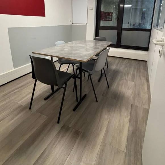 Bureau privé 12 m² 4 postes Location bureau Boulevard Carnot Cannes 06400 - photo 1