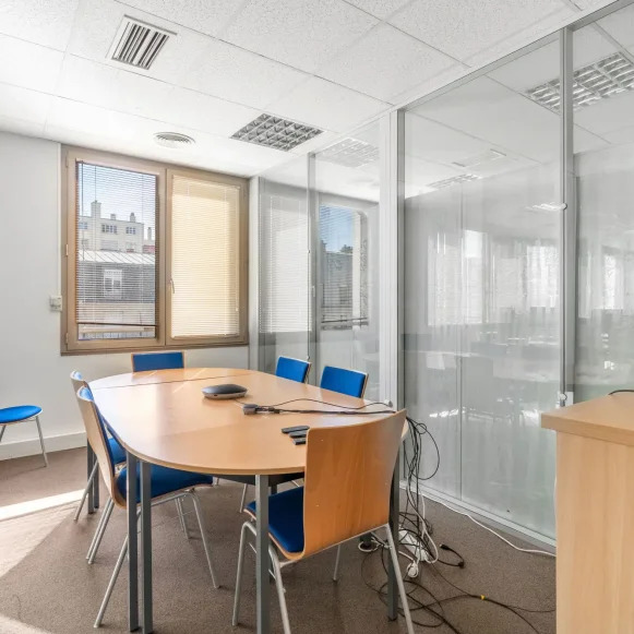 Espace indépendant 170 m² 26 postes Coworking Avenue Philippe Auguste Paris 75011 - photo 4