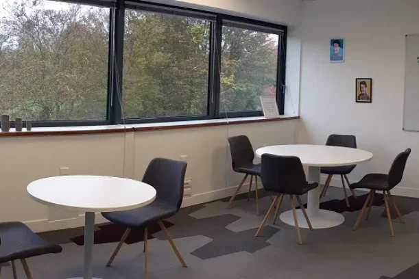 Bureau privé - 91120 - 8 postes - 1300€