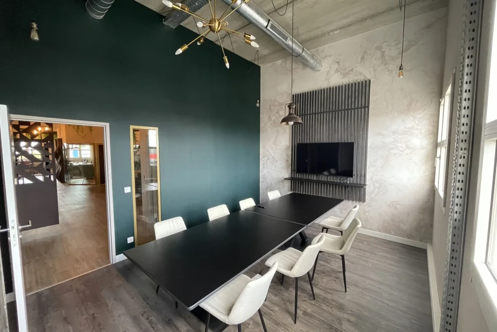Open Space - 34000 - 18 postes - 249€