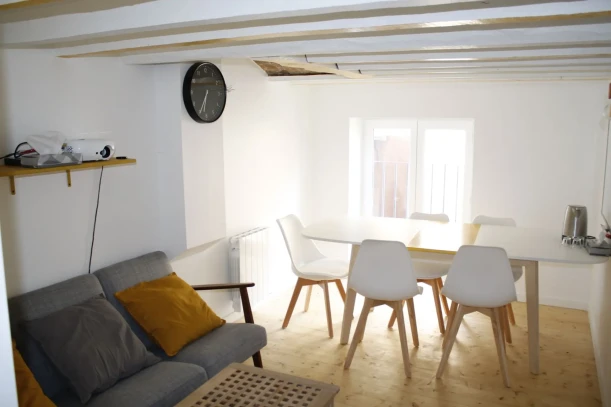 Open Space - 69100 - 2 postes - 289€