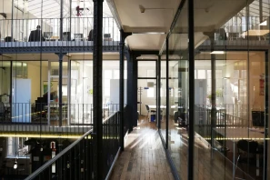 Bureau privé - 75010 - 2 postes - 950€